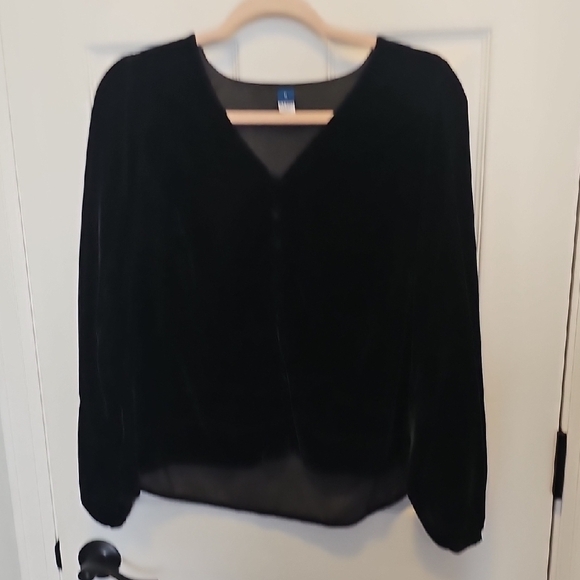 Old Navy Black Velvet Blouse - Picture 1 of 3